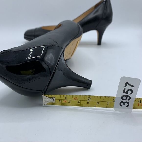 Cole Haan Black and Patent Leather Cap Toe Modest Heel Career Pumps Sz 7.5 - Picture 13 of 15